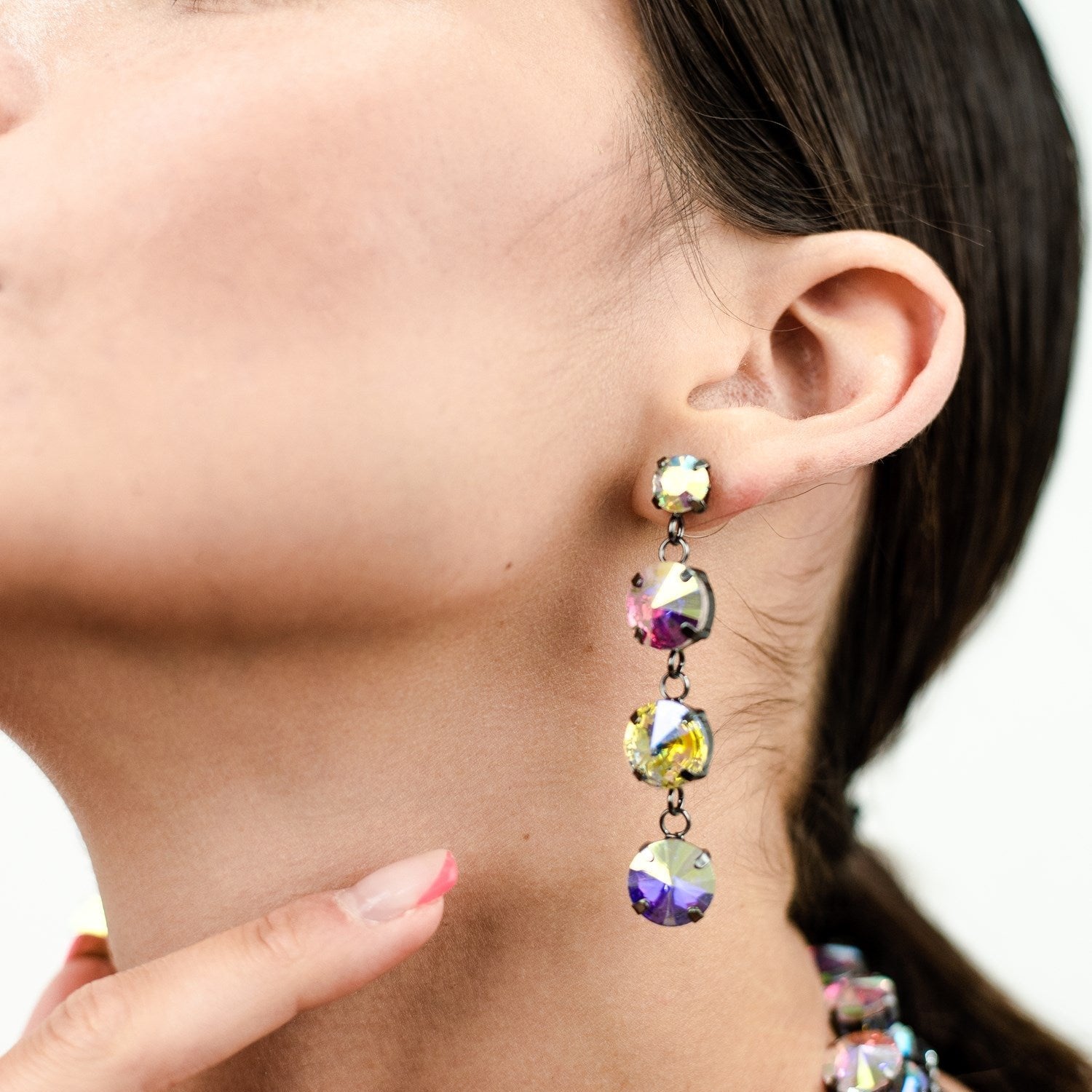 Orecchini in gun con pietre cristallo boreale - Mya Accessories