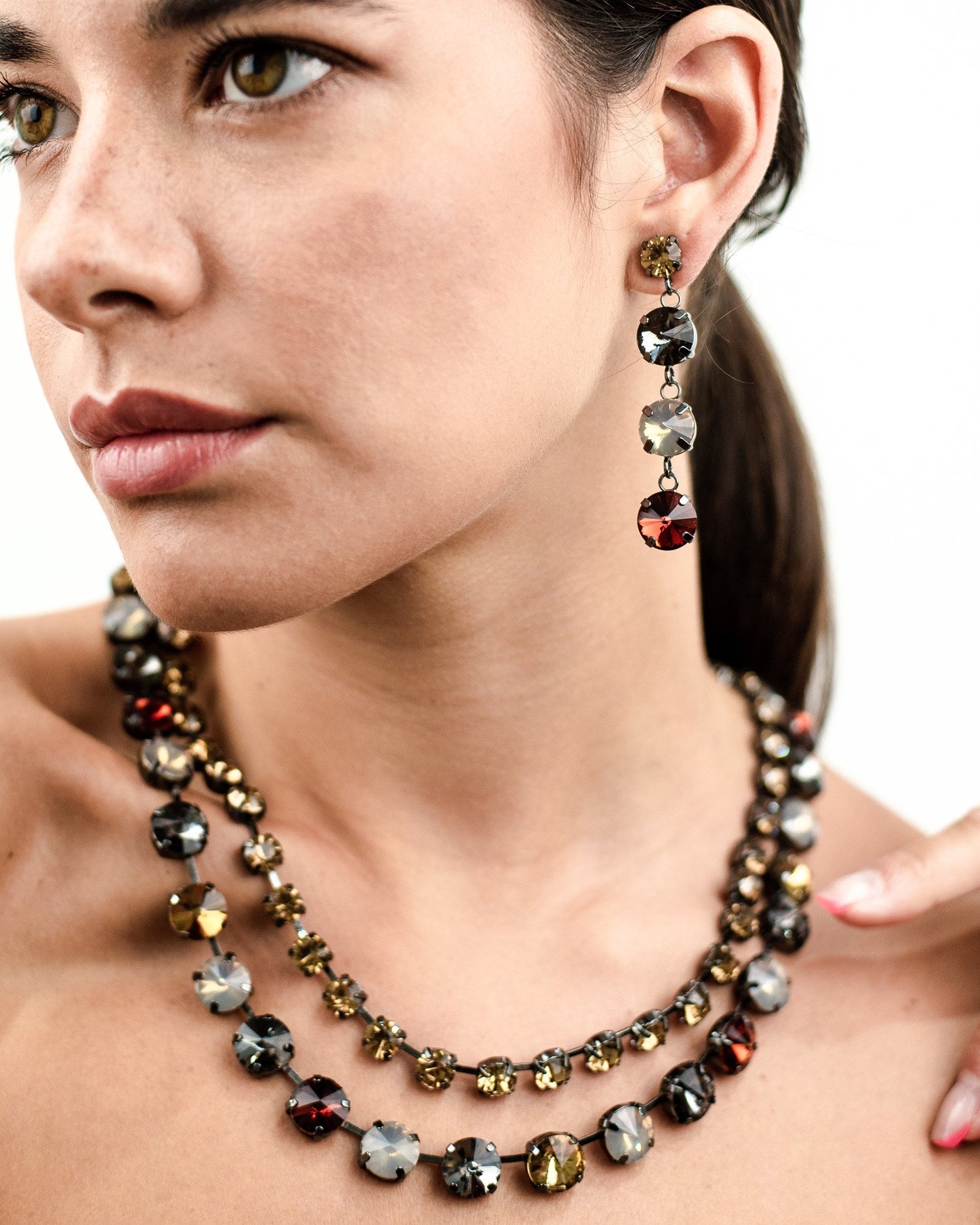 Orecchini in gun con pietre topazio - Mya Accessories